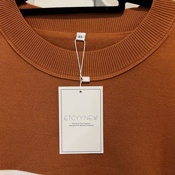 Sweater with stripes - Picture 2 of 5